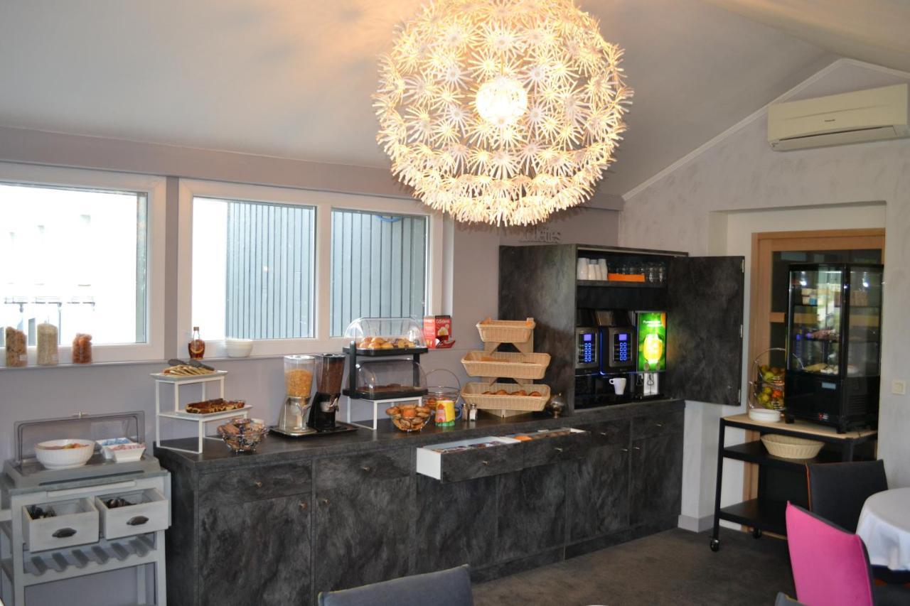 The Originals Boutique, Hotel Les Quatre Salines, Le Mont Saint-Michel Sud Roz sur Couesnon Bagian luar foto